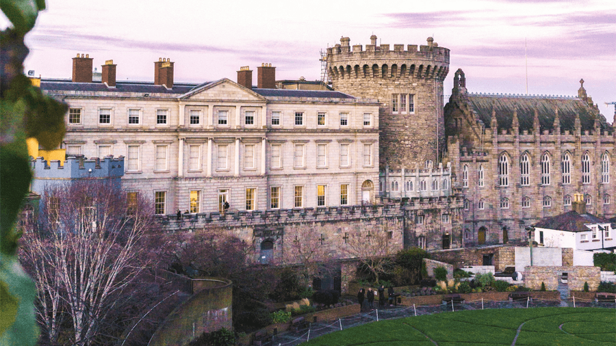 Dublin Castle är en av många historiska sevärdheter i Dublin.